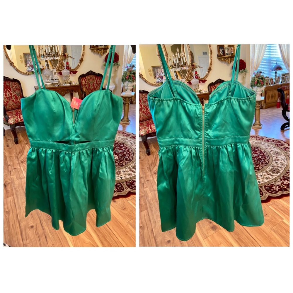 [SOLD] NWT Agaci Vibrant Green Dress Large